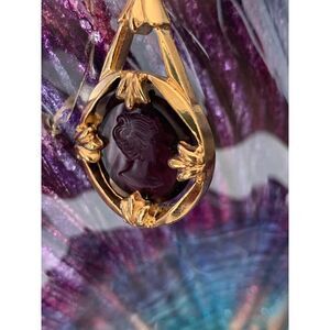 Gorgeous Vintage Avon Amethyst Purple Intaglio Glass Cameo pendant, Stamped